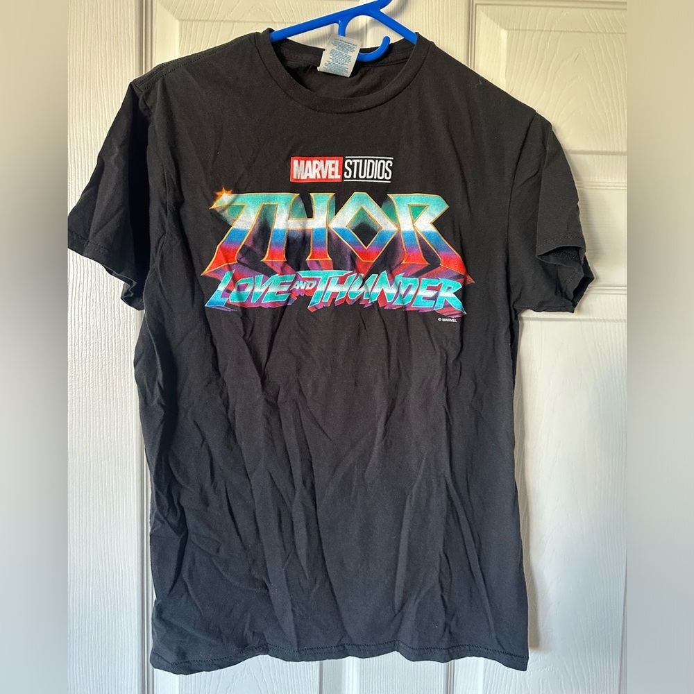 New Marvel Love and Thunder Black Thor Graphic Print T-Shirt medium size unisex